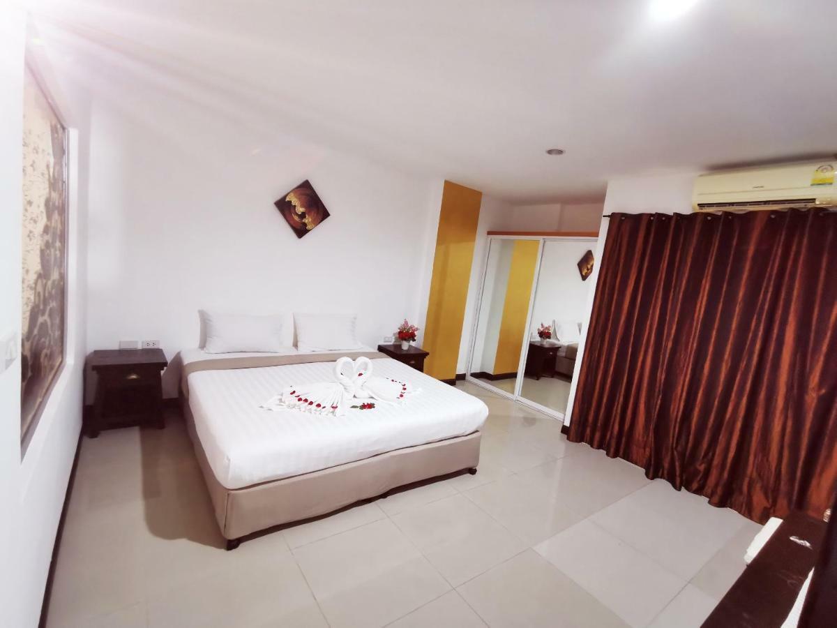 Blue Star Hotel Phuket Exterior photo